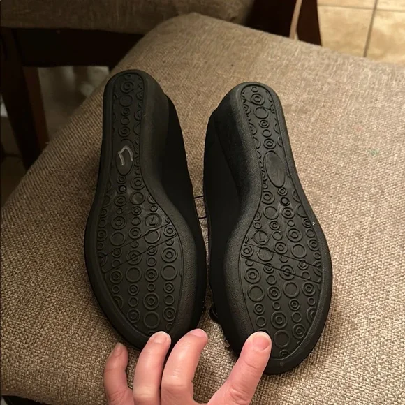 Chinese Laundry Black Faux Suede Ballet wedge with Bow - Picture 6 of 8